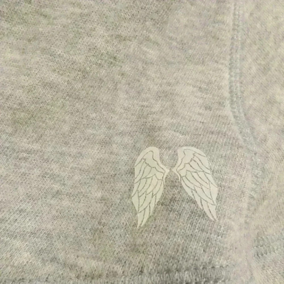 Victoria's Secret Women's Gray Hoodie Sweatshirt Poncho Cape Jacket Size S - Picture 6 of 10